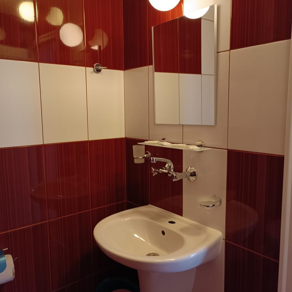 Guest House Olimpiya Bed and Breakfast in Burgas Province