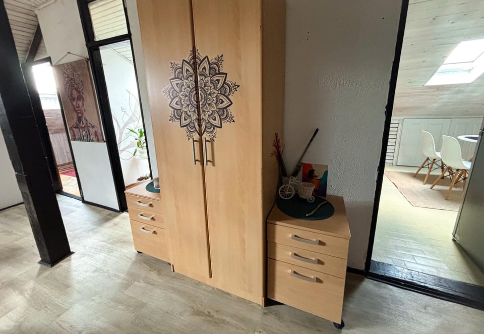 wardrobe