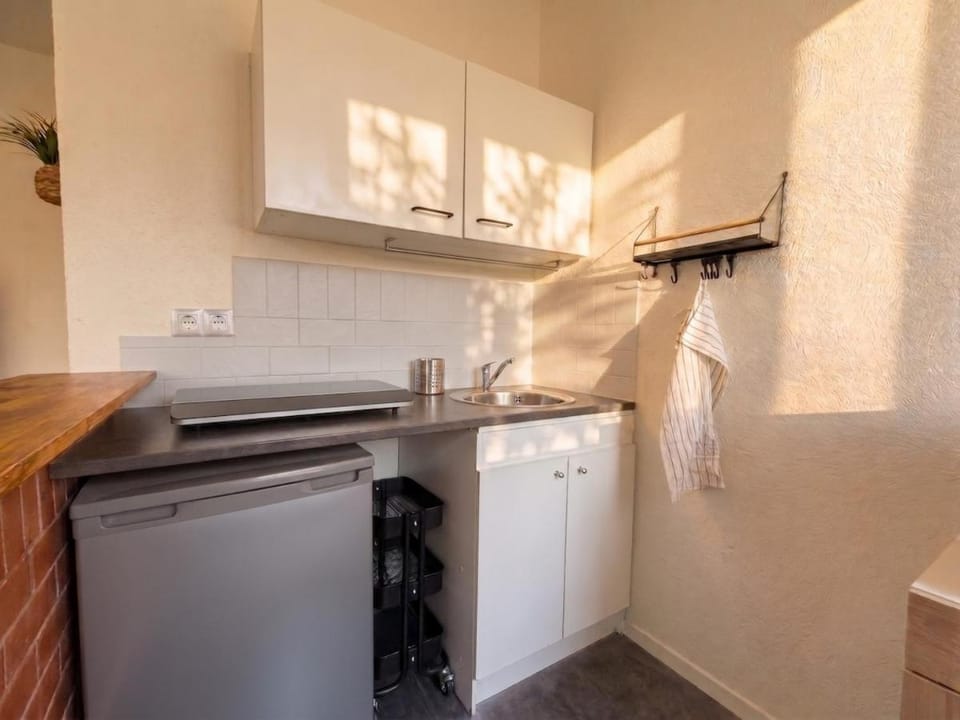 Le Dévi 2, Central, Cozy, Free street parking Apartment in Reims
