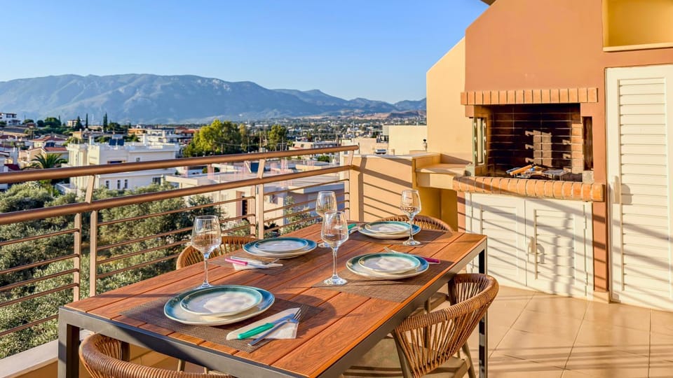 Kyras Vrysi Retreat Mountain Views & BBQ Apartment in Peloponnese Region