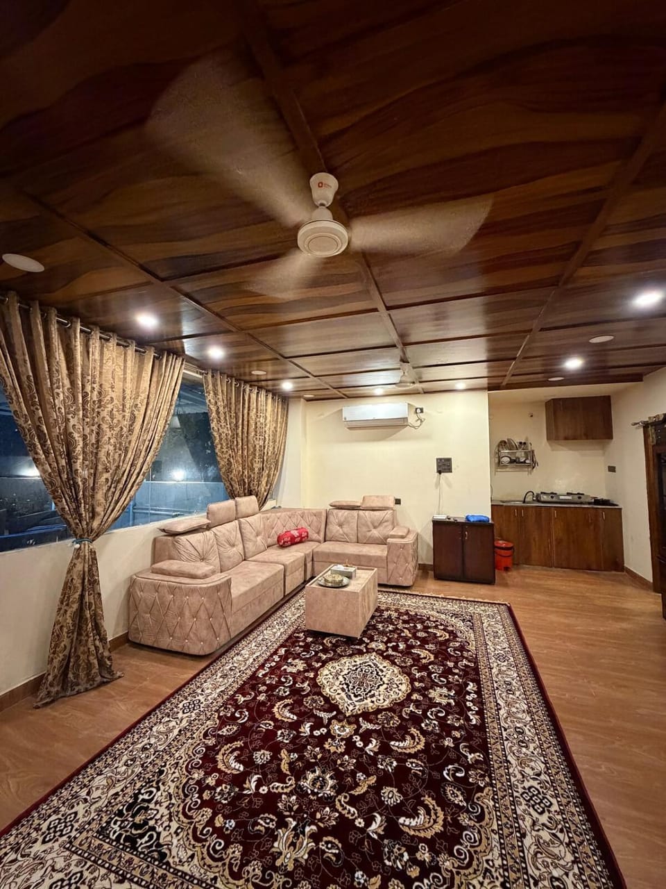 City View Penthouse Pool & Terrace Bed and Breakfast in Hyderabad