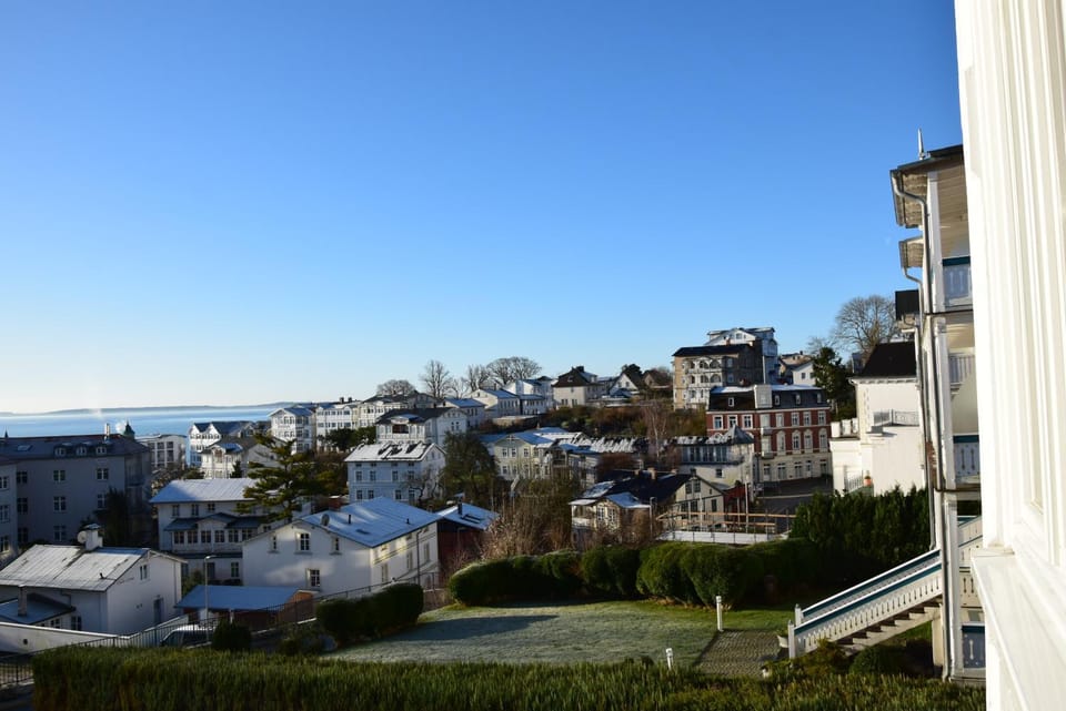 City view, Garden view, Lake view, Sea view
