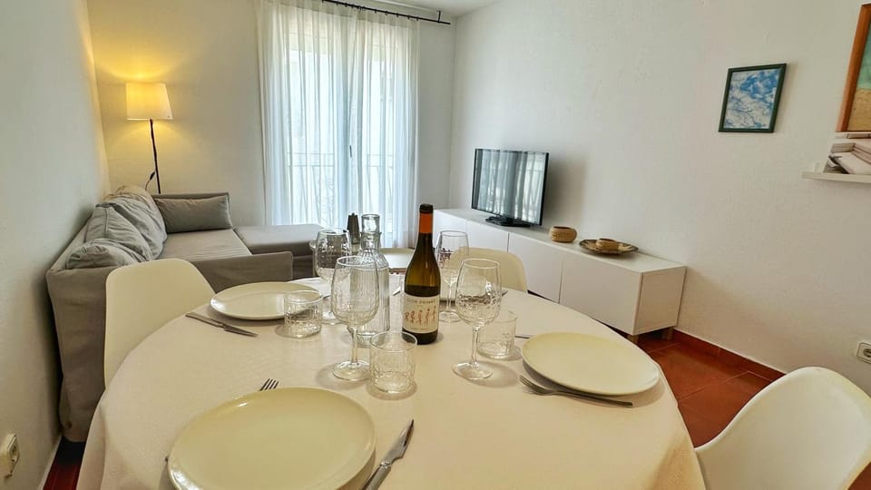 Nomad Haux Tossa 300m from the beach - 1B Apartment in Tossa de Mar