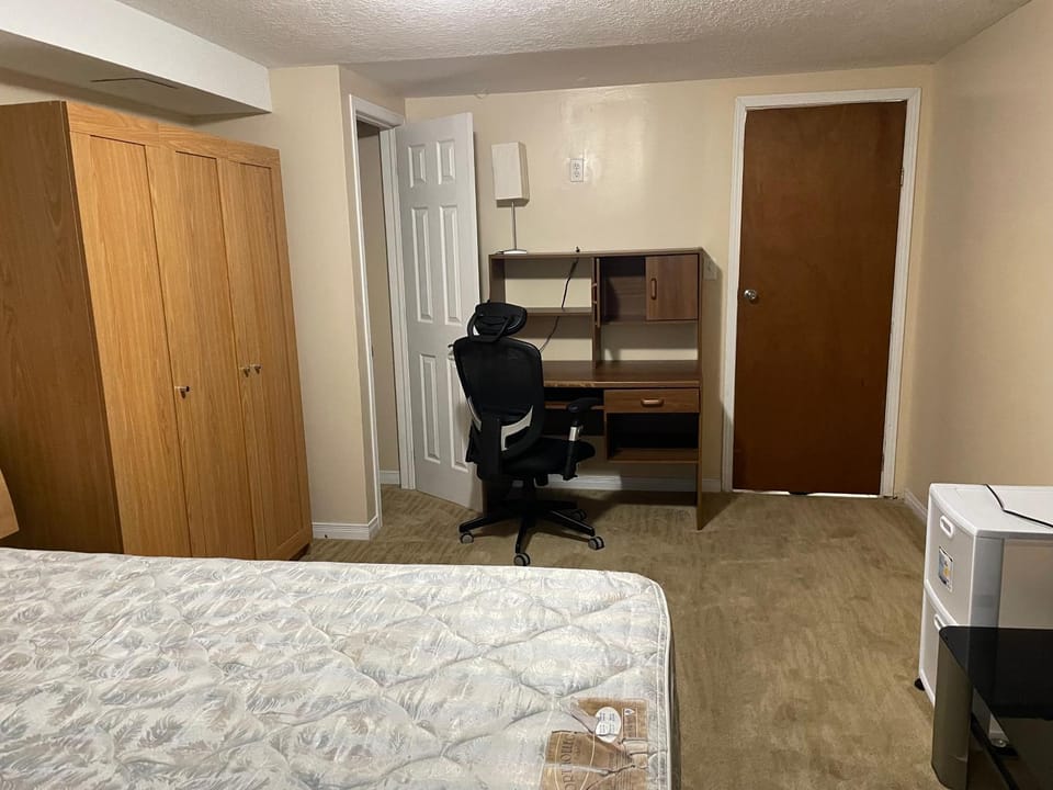 Beside U of Guelph Residence Rm 1 Vacation rental in Guelph
