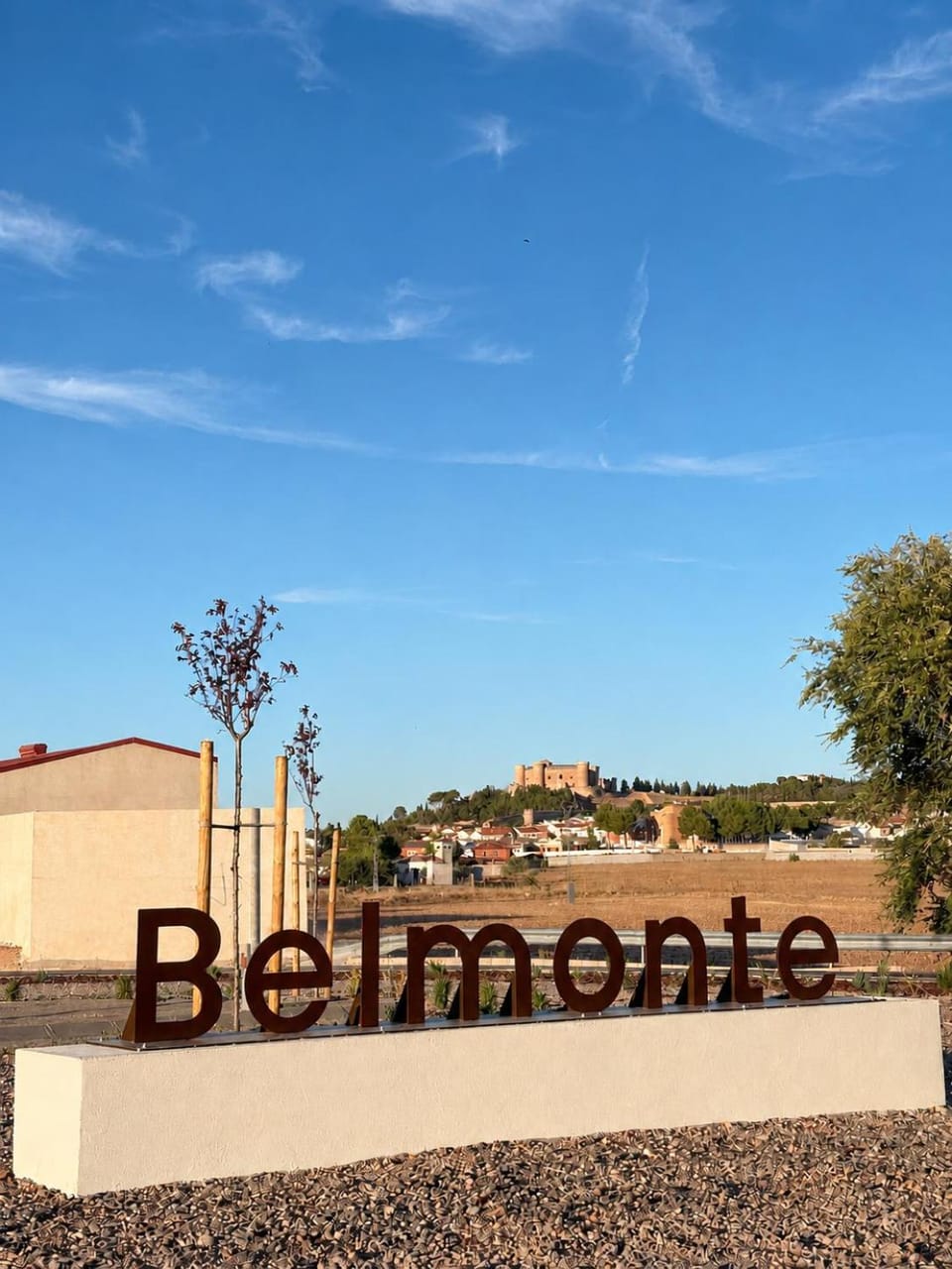 Natural landscape, Street view