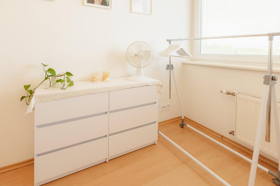 Bedroom, wardrobe
