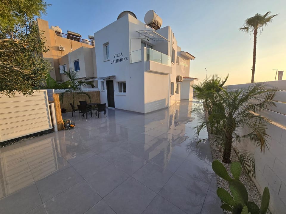 Property building, Patio, Day, View (from property/room), Balcony/Terrace