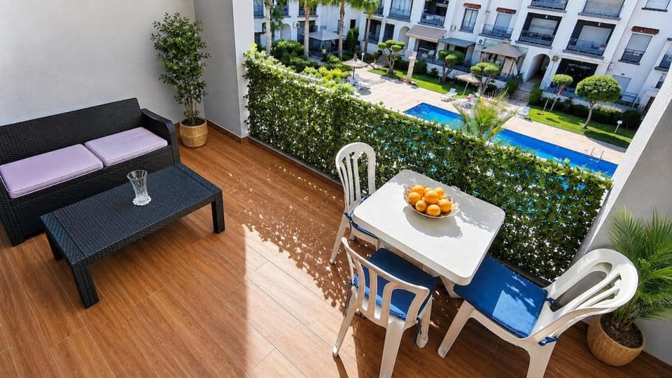 Premium Apartment with Pool View & Private Garden Apartment in Casablanca-Settat