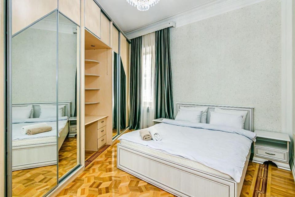 Vip Downtown Sultan in Nizami Apartment in Baku