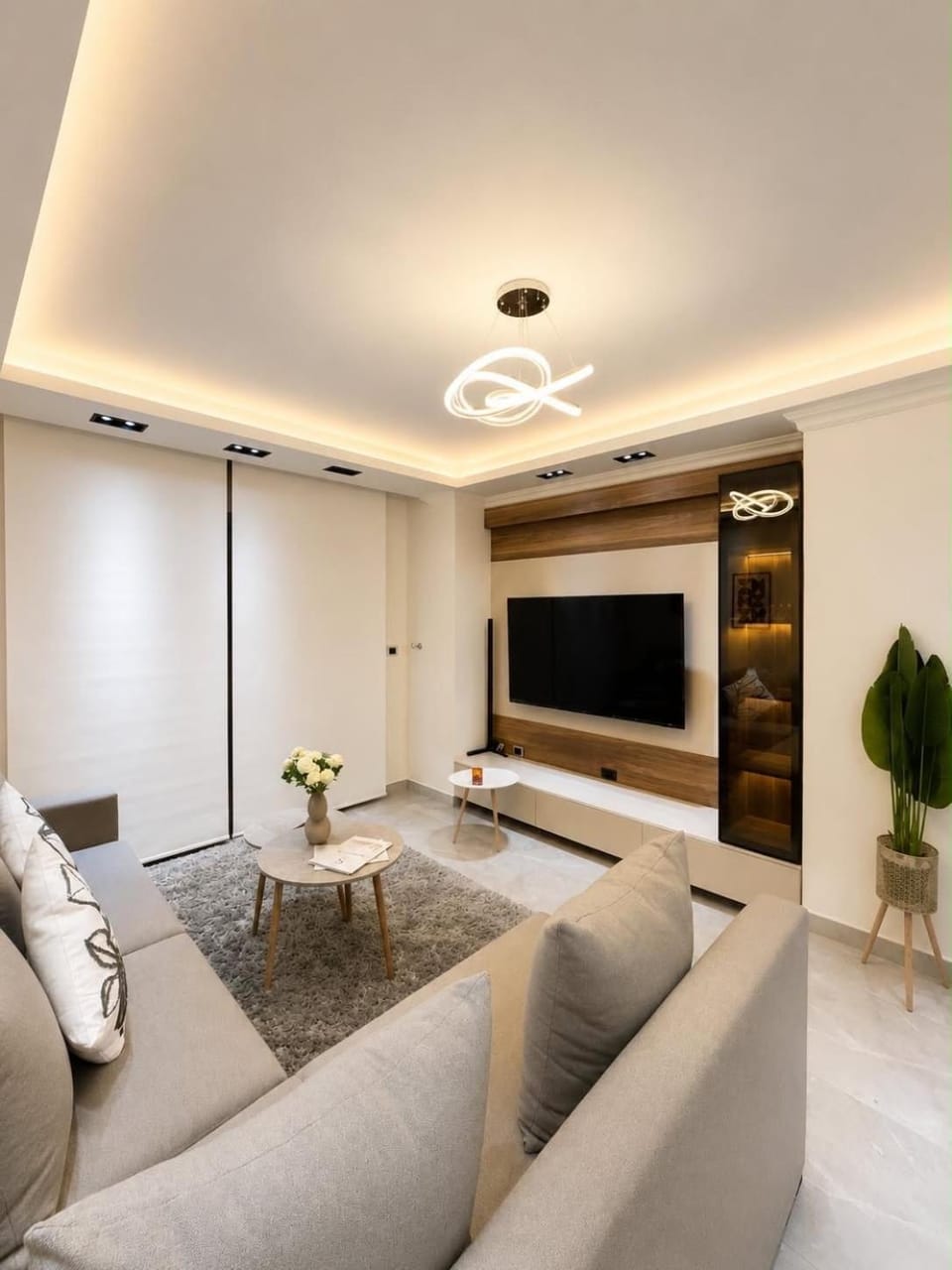 Luxury 2BR Garden Stay New Cairo Apartment in New Cairo City