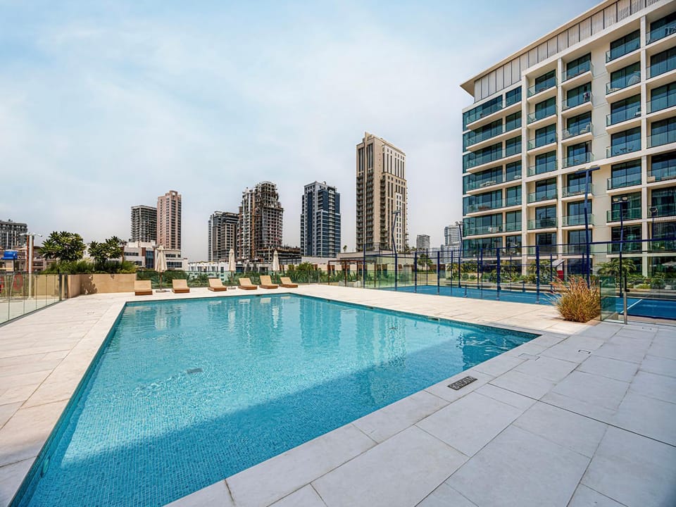 Pool view, Swimming pool