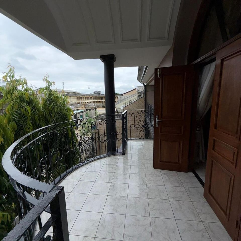 Cosy Urban Retreat Douala Villa in Douala