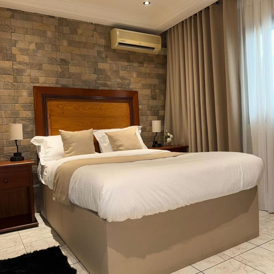 Cosy Urban Retreat Douala Villa in Douala