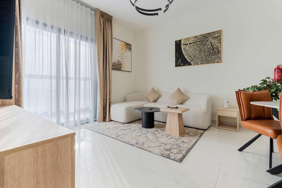 Modern 1BR Near Metro with Pool Gym & Balcony Apartment in Dubai