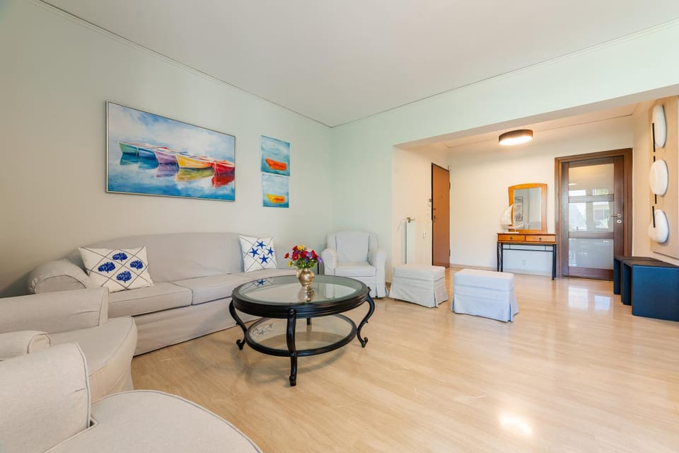 X20 Apartment in Glyfada Center Apartment in South Athens