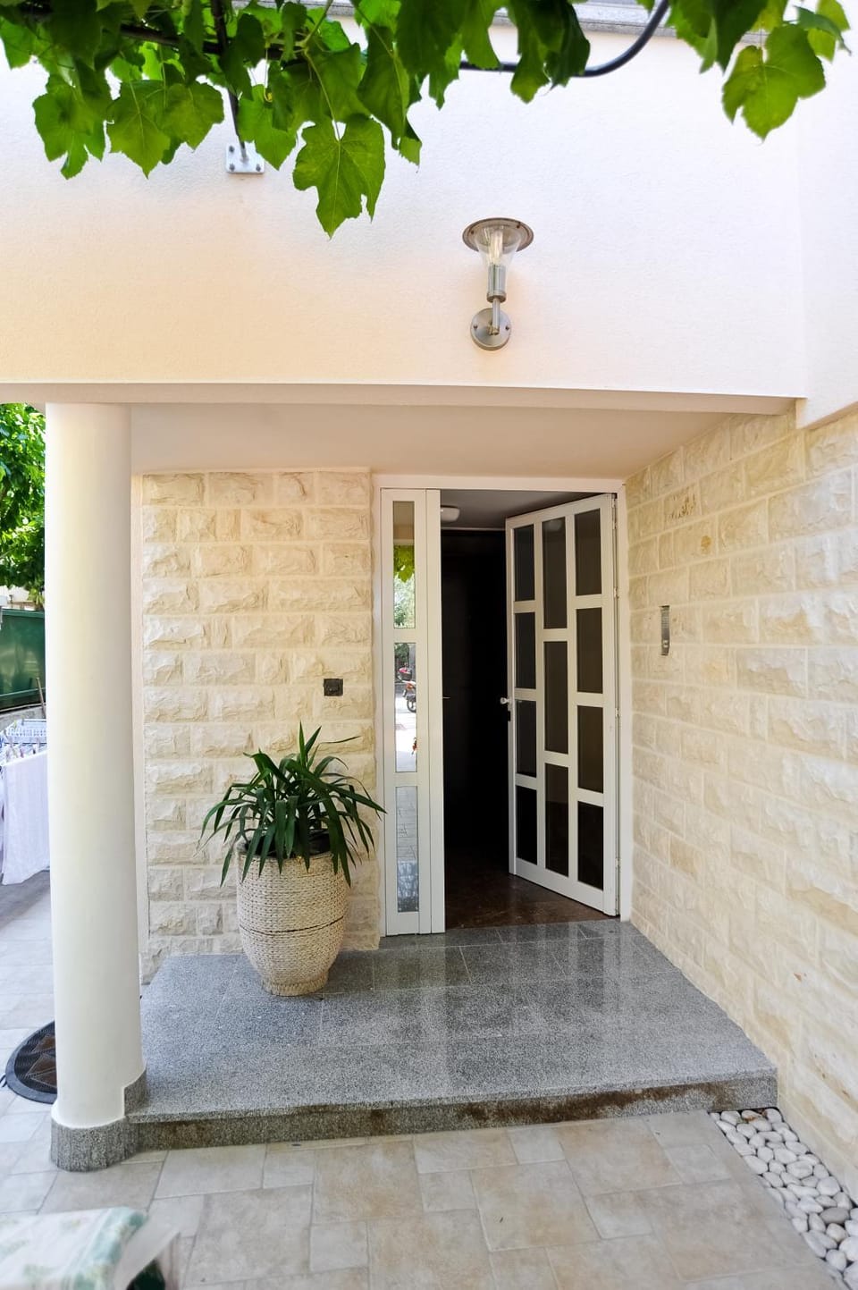 Facade/entrance, Lobby or reception, On site