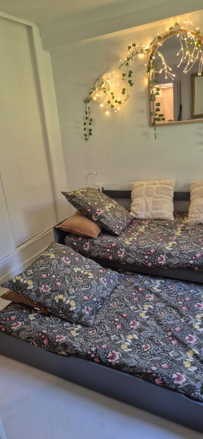 Ecrin de verdure au calme Studio cosy Apartment in Nice