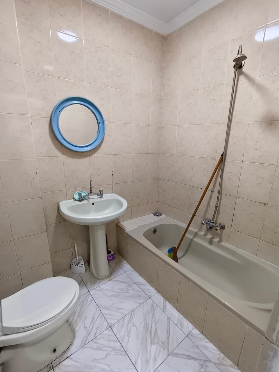 Floor 10 - St 57 K-V Apartment in Alexandria