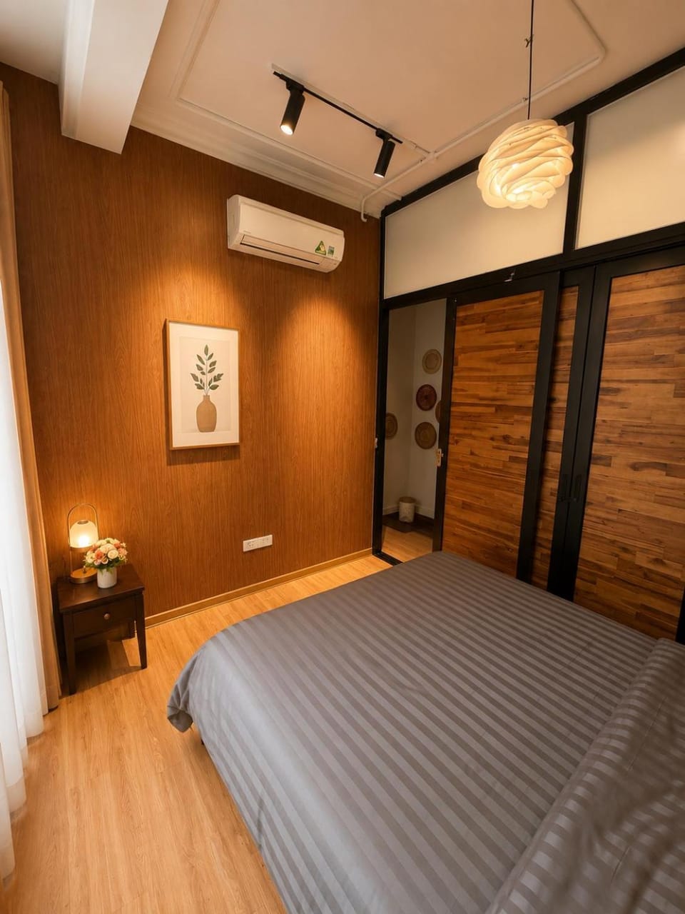 Super Location Old Quater 3Br Culinary Paradise Apartment in Hanoi