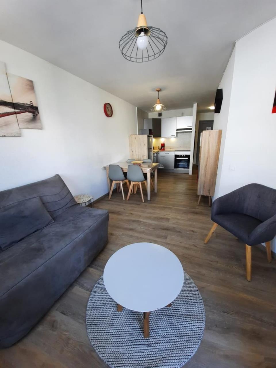 Kitchen or kitchenette, Living room, Dining area