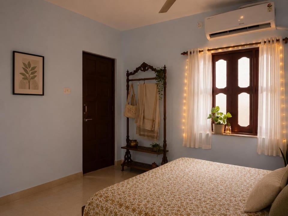Blue Niwas Apartment in Kolkata