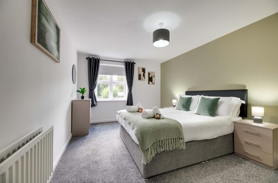 Bed, Photo of the whole room, Bedroom