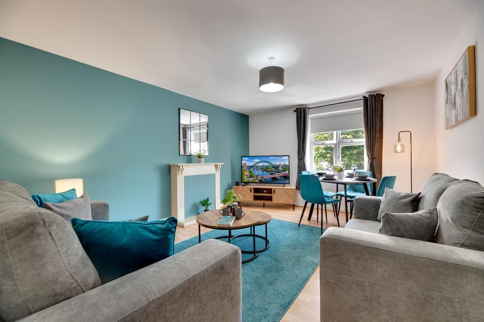 Communal lounge/ TV room, Living room, Seating area