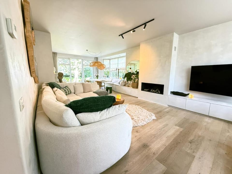 Peaceful 3-bedroom villa with spacious garden in Knokke Villa in Knokke-Heist