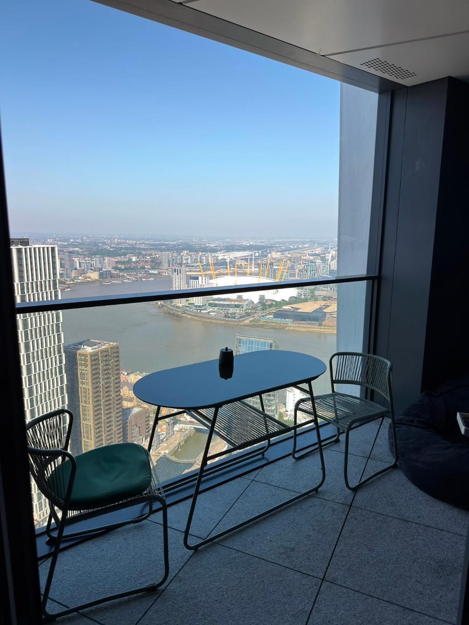 Amory Tower 2B2B Hight Floor Apartment in London