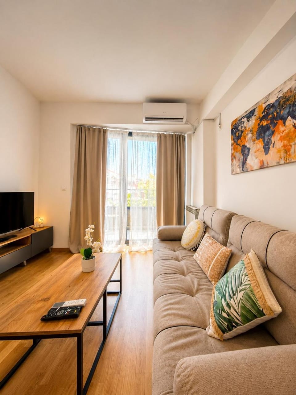 Aura Residence in city centre with free parking Apartment in Skopje