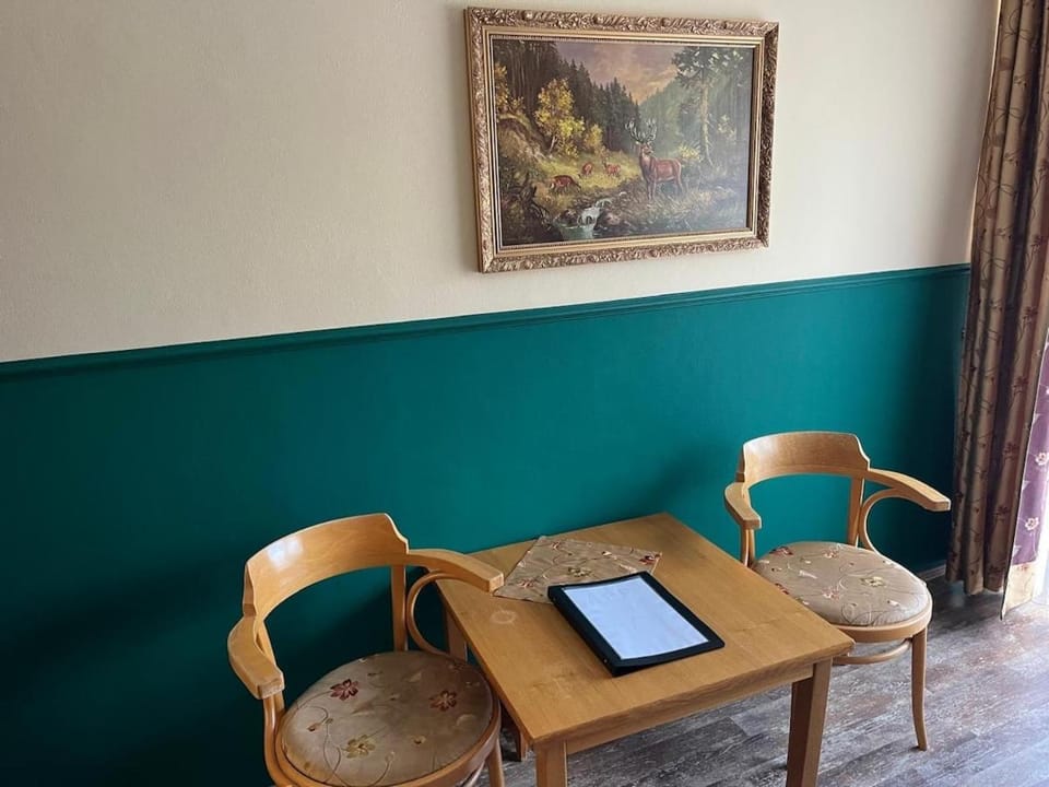 Seating area, Bedroom