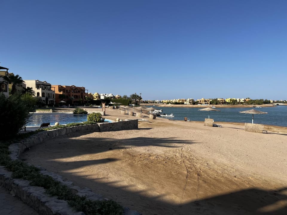 Day, Beach, Lake view, Sea view, Swimming pool