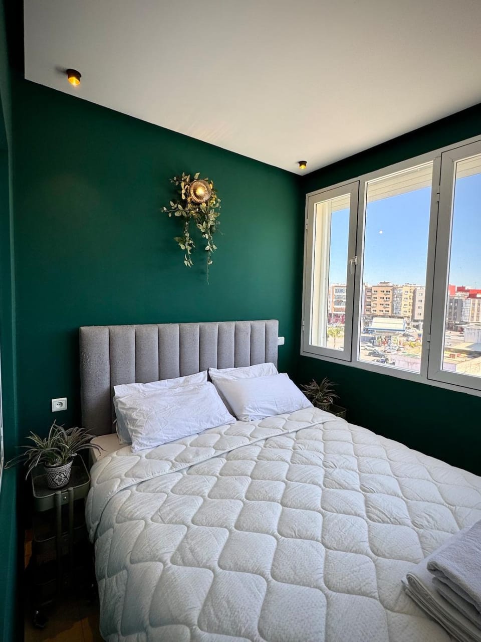 Emerald Jungle Studio Bright & AC Apartment in Tangier