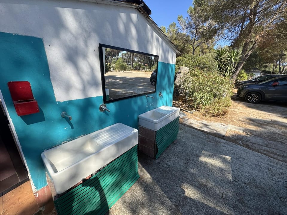 Nurral - TENT Campground/ 
RV Resort in Fertilia