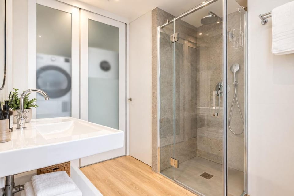 Elegant Soho duplex with terrace REMS Apartment in Malaga