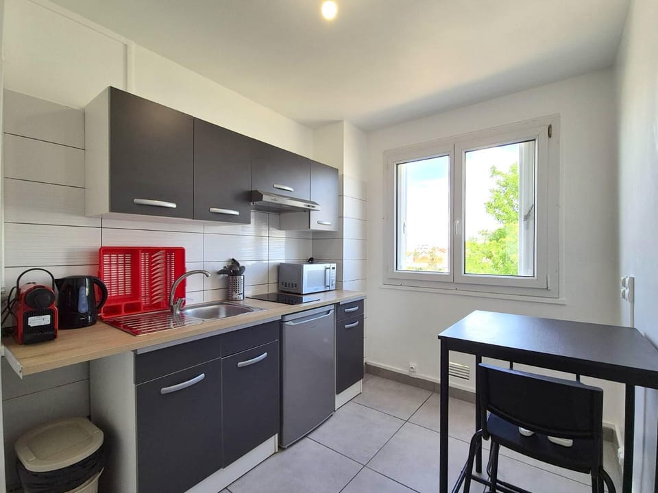 Varna - Reims proche centre-ville Apartment in Reims