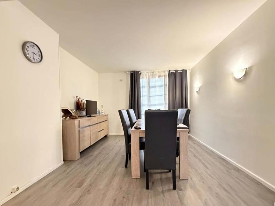 Simple, comme bonjour Apartment in Laon