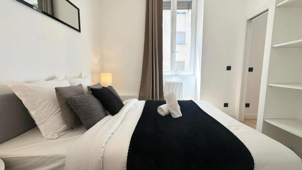 Verlaine - 1 Bedroom - Gratte Ciel Apartment in Villeurbanne