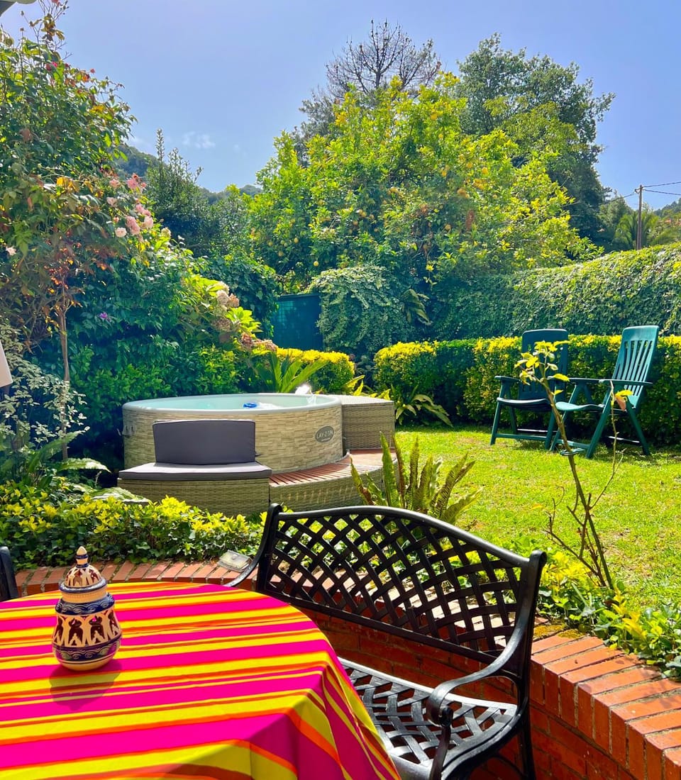 Casa con Jardín en la Costa de Urdaibai House in Basque Country