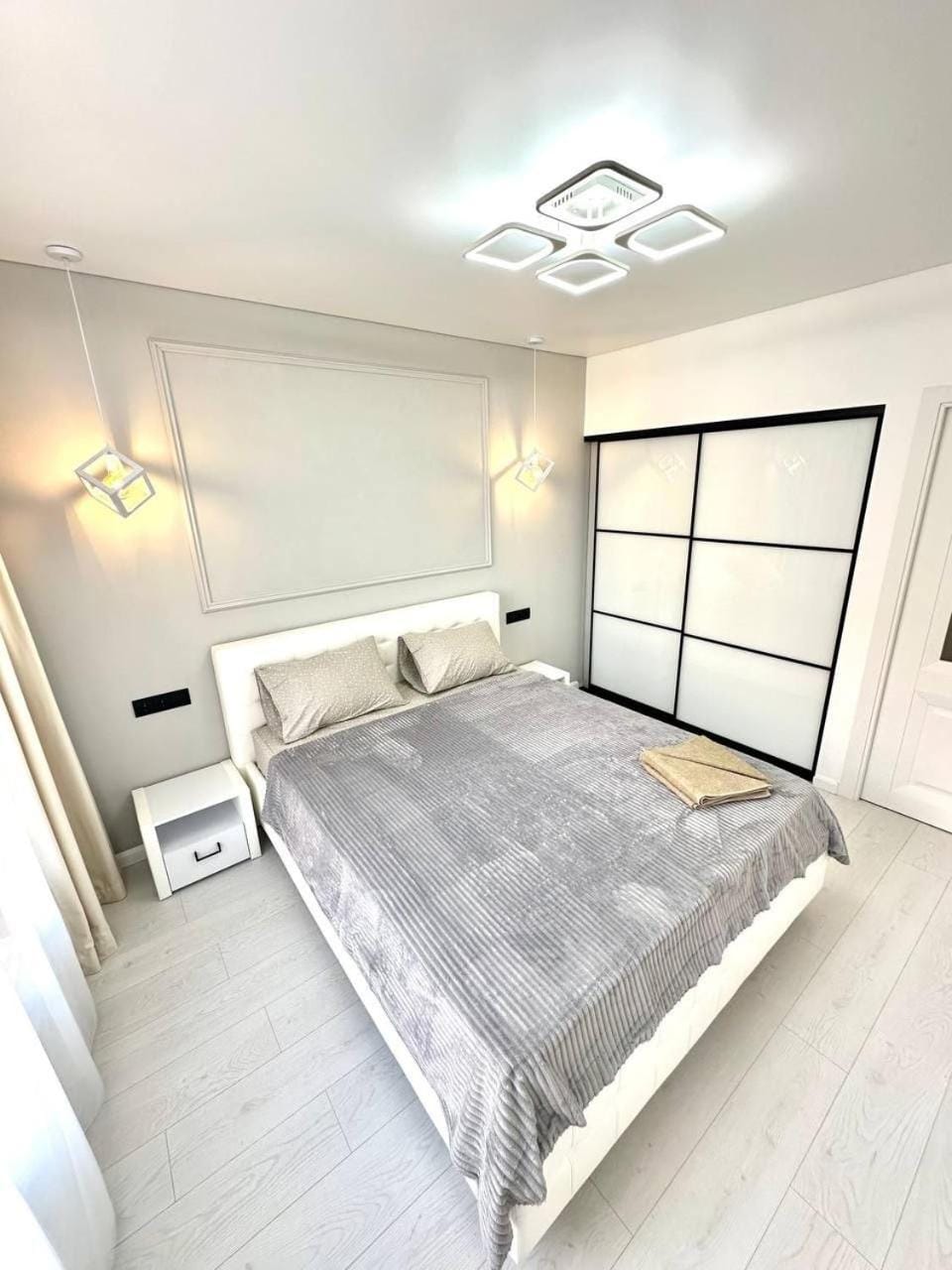 Bed, Bedroom