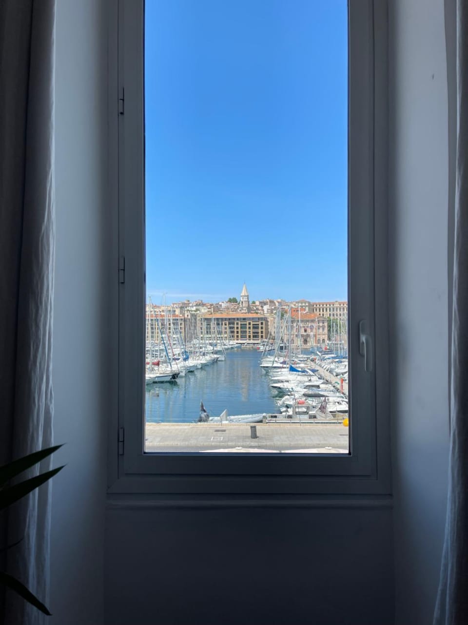 Artistic flat in trendy area, Vieux port Apartment in Marseille
