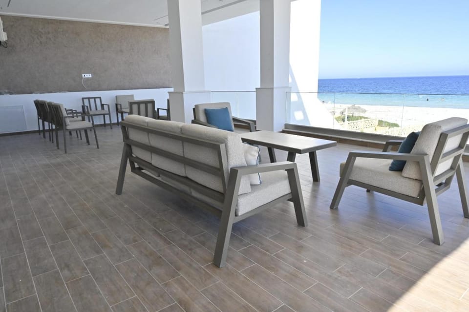 Property building, Balcony/Terrace