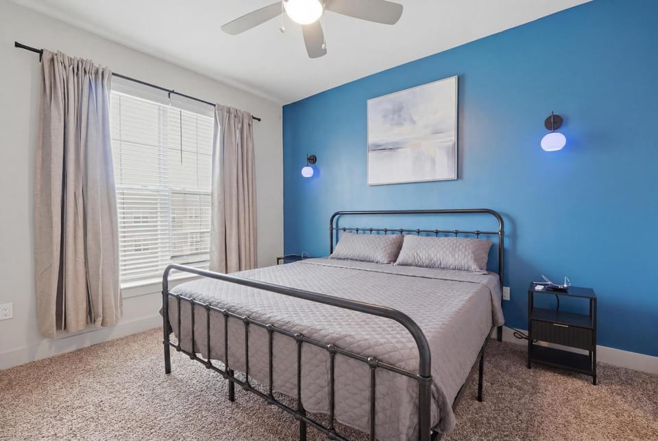 Resort-Style 2BR and 2BA Mins to Universal and Disney Apartment in Orlando