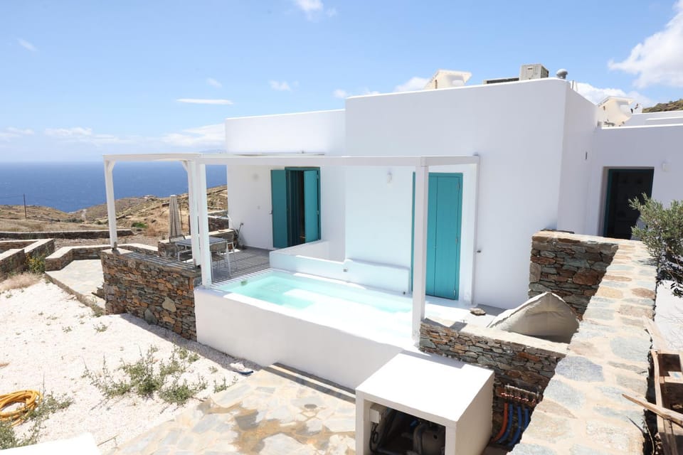 Liotrivi Luxury Residences Villa in Kea-Kythnos