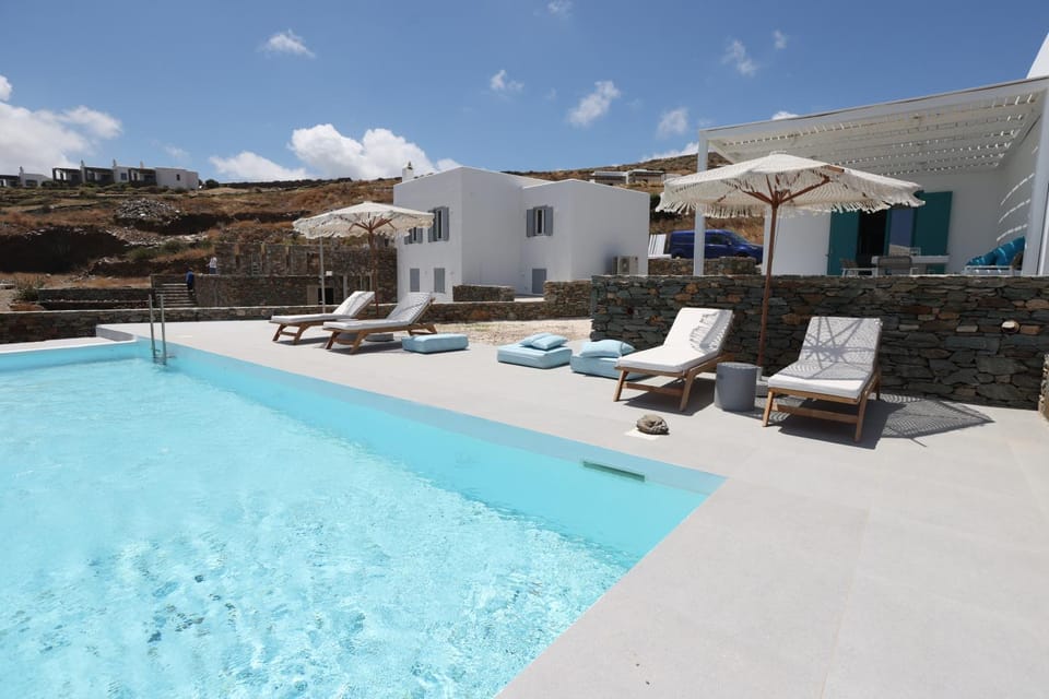Liotrivi Luxury Residences Villa in Kea-Kythnos