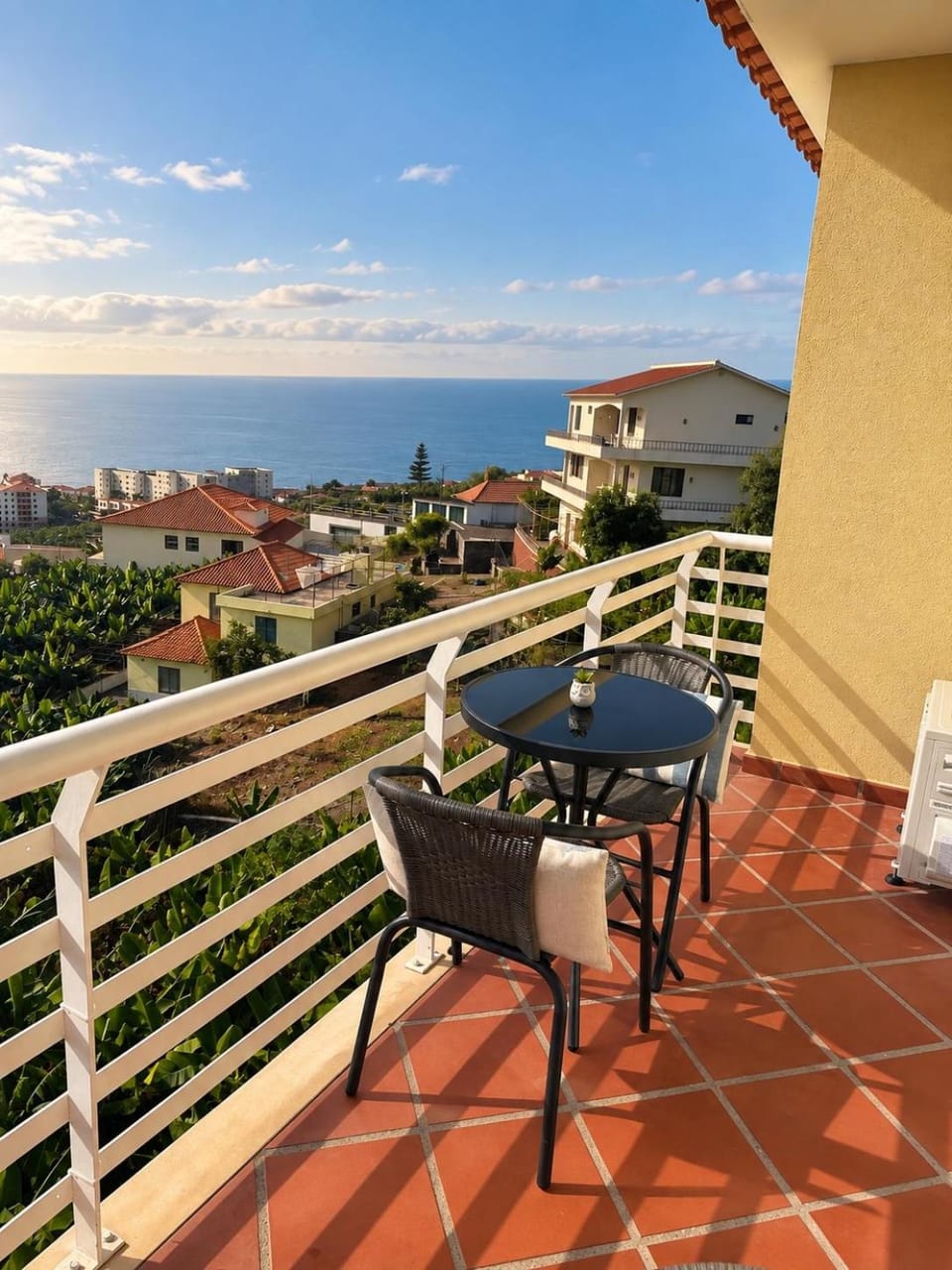 Blue View Madeira Apartment in Câmara De Lobos