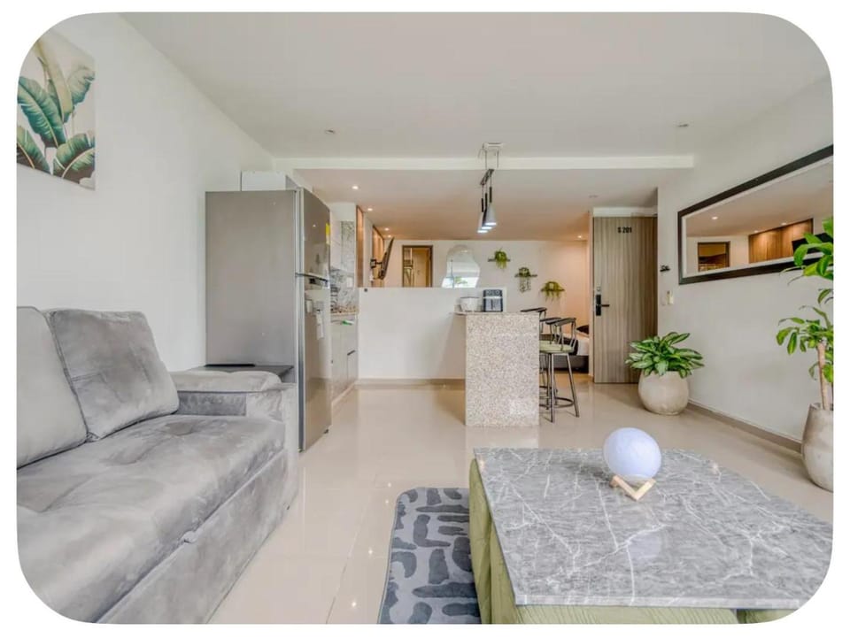 Moderno Loft con Jardín Jacuzzi Privado Miraflores Apartment in Cali