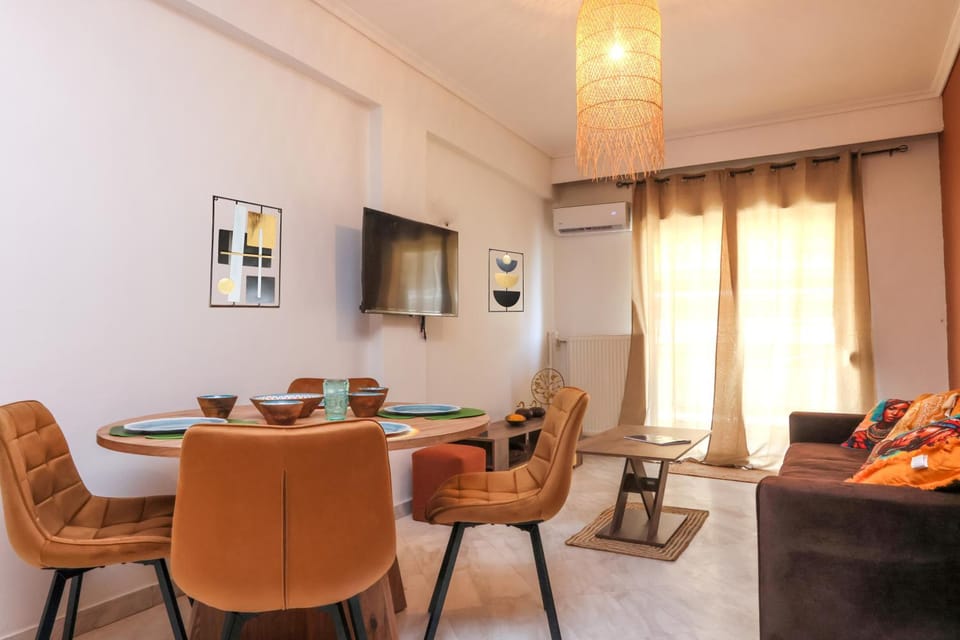 TV and multimedia, Living room, Dining area, air conditioner