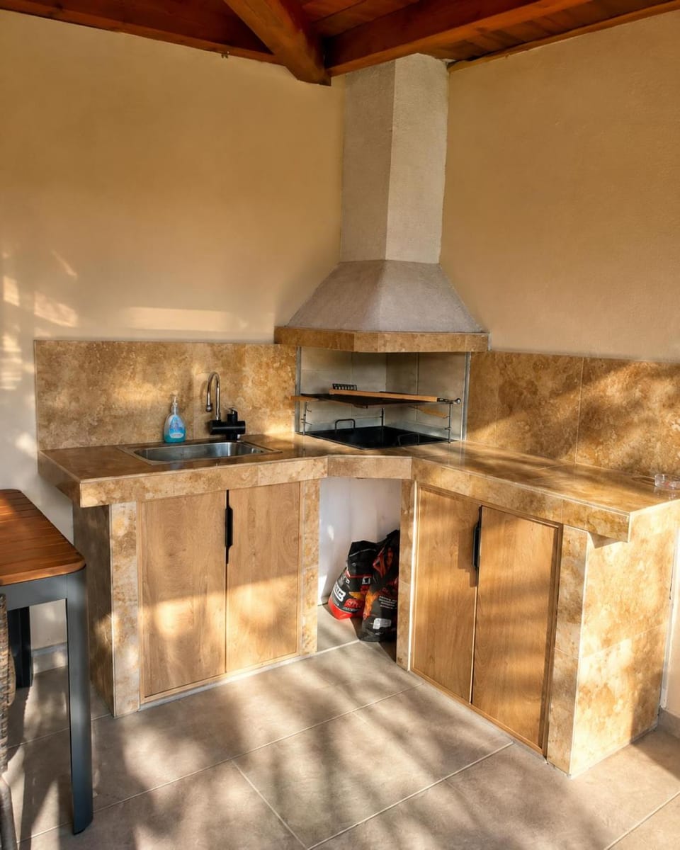 BBQ facilities, BBQ facilities