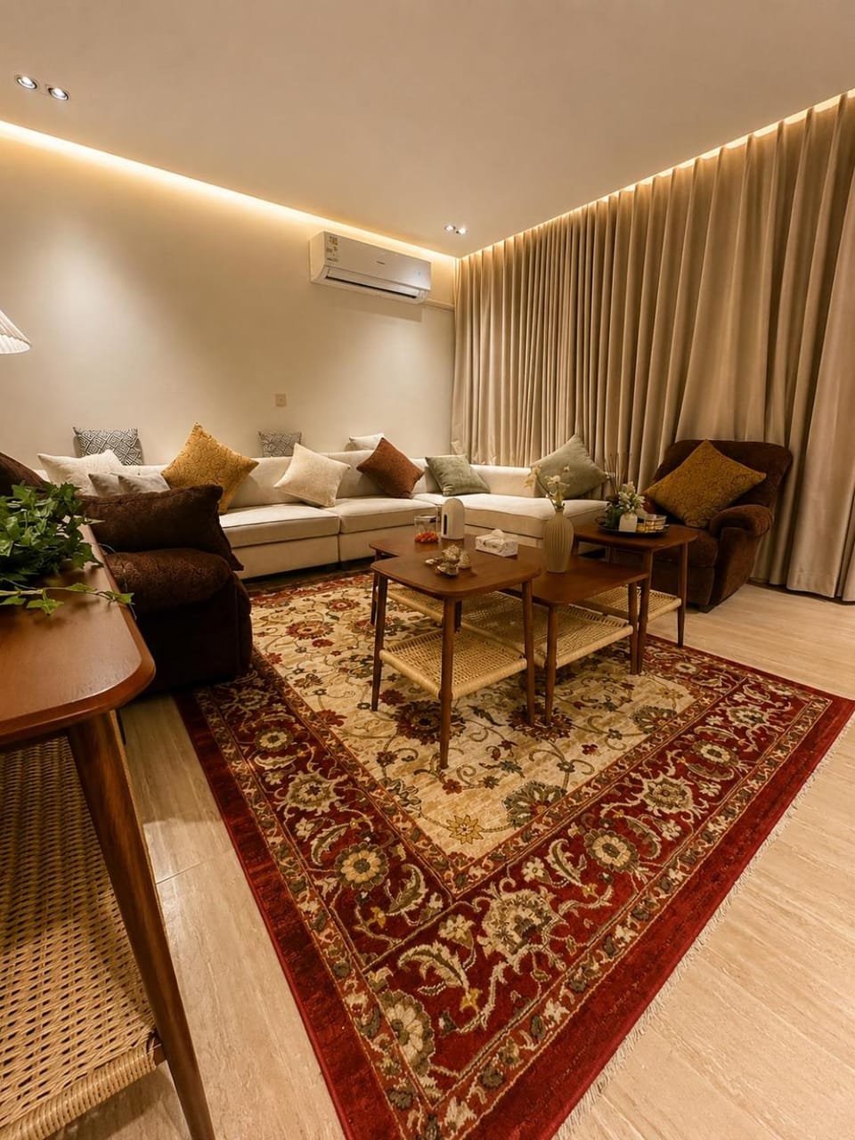 Modern Stay Near Marriott Radisson & KFMC Riyadh Apartment in Riyadh